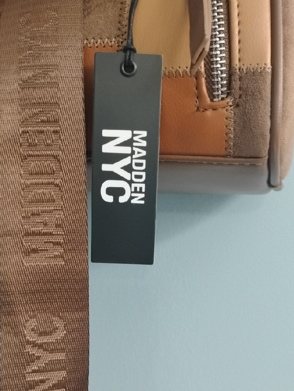 NWT Steve Madden Brown Patchwork Crossbody Bag with Detachable Strap - Picture 2 of 4